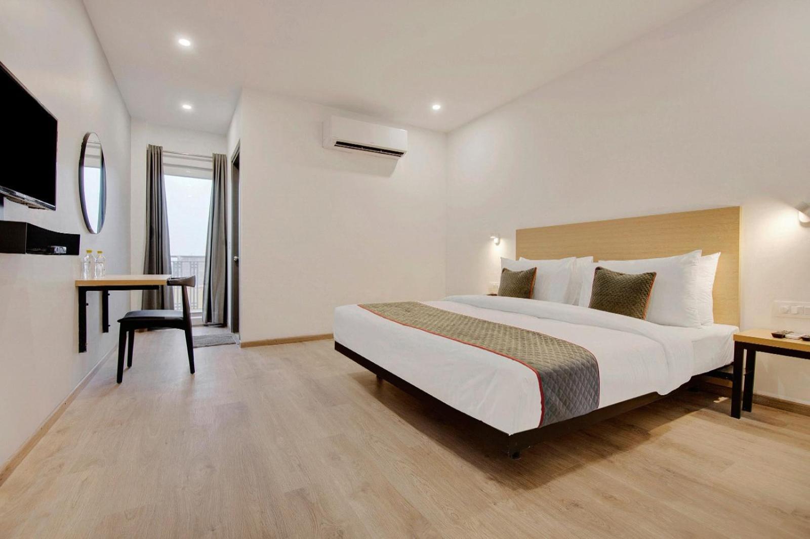Hotel Naveen New Delhi Ngoại thất bức ảnh